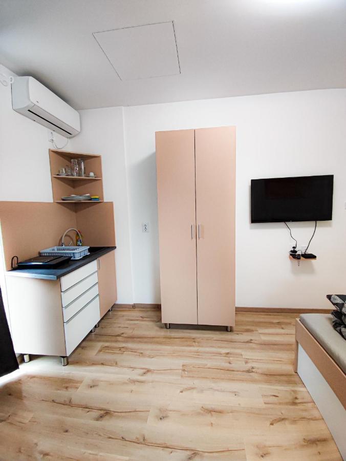 Harmonia Vendeghaz Hotel แซแก็ด ภายนอก รูปภาพ